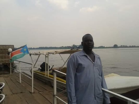 Джоко продава дизелови генератори в Южен Судан и помага на Вълчев в Джуба.