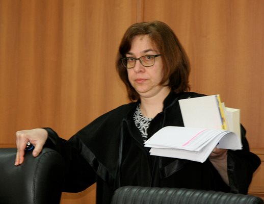 Съдия Светлана Станева отложи процеса за 29 май.