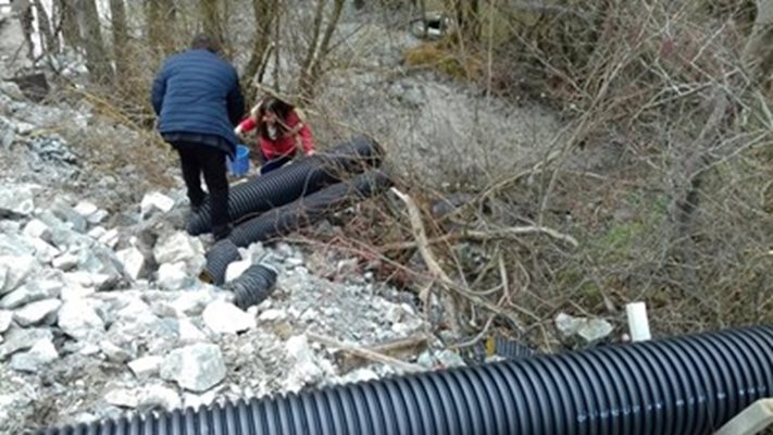 Жителите на Лъки протестират в защита на мината в града