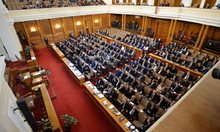 Парламентът осъди нахлуването на Русия в Украйна, но БСП и “Възраждане” не искат санкциии