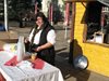 Майстор готвач от „Бабина душица“ раздаде 200 безплатни бобени чорби
