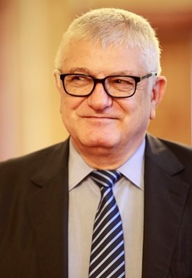 Председателят на парламентарната комисия по икономическа политика и туризъм Петър Кънев