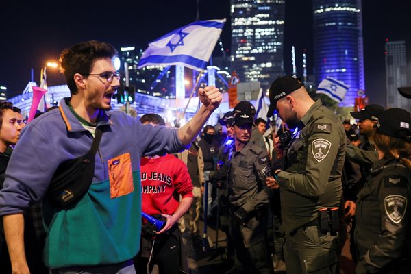 Протести в Тел Авив СНИМКИ: Ройтерс