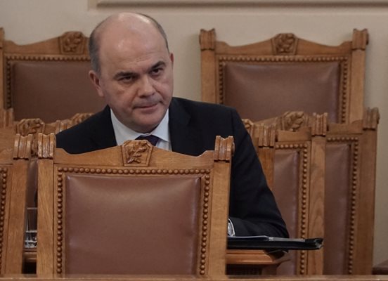 Социалният министър Бисер Петков