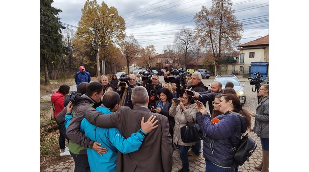 Полицията в Перник дава брифинг за намирането на Сашко