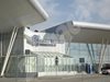 Близо 200 пътници блокирани на летището в София заради отменен полет