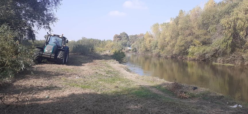 Марица е обрасла подобно на Амазонка.