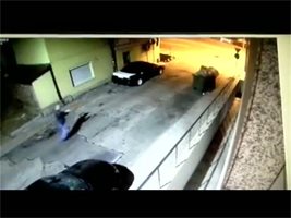 Стреляха по кабинета на Бареков (видео)