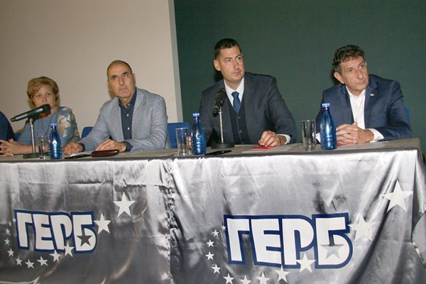 Цветанов събра актива на ГЕРБ в Пловдив и областта.