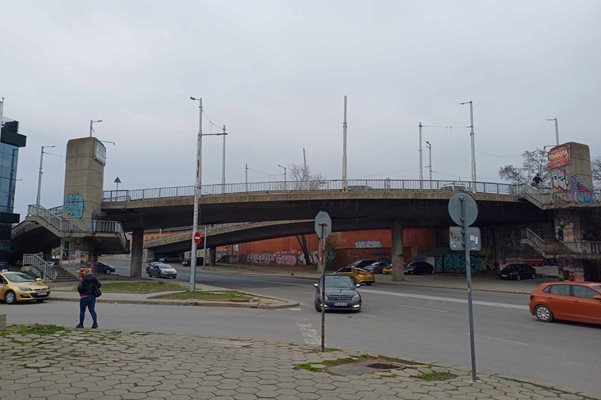 Бетонният мост в Пловдив.