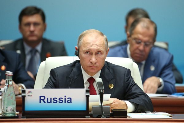 „Всичко това може да доведе до глобална катастрофа и голям брой жертви", изрази опасенията си руският президент. СНИМКИ: Ройтерс
