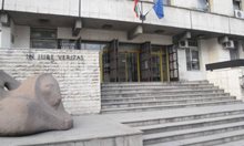 Съдят шофьор за смърт в удар с автобус след спукана гума край Търново