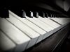 Анонимен дари пиано на 12-годишната Севги Рагуб от Хитрино