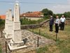 Главчев почете паметта на наши воини, погребани в гробището в село Цапари
