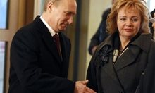 Путин ще се жени пак? Бившата му: Животът с Владимир беше мъчение. Минах през деветте кръга на Ада – наркотици, психотропни вещества, издевателства