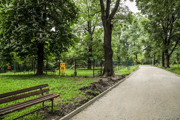 Фандъкова: Обновяваме алеите, пейките и фонтана в парк "Надежда"