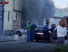 Единият от пожарите, предизвикан от българката СНИМКА: Италиански карабинери
