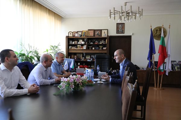 Цветан Цветанов се срещна с кмета на Русе. СНИМКИ: ПП ГЕРБ