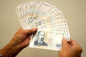 Заради 27 000 жени частните пенсионни фондове превеждат над 140 млн. лв. на НОИ