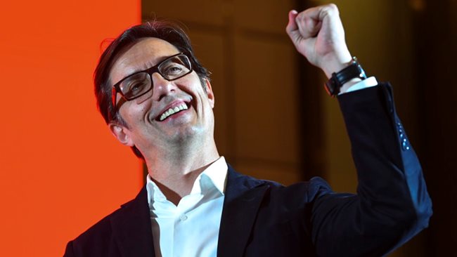 Pendarovski: Bulgaria offers us a Hitlerite and a Nazi for rapprochement