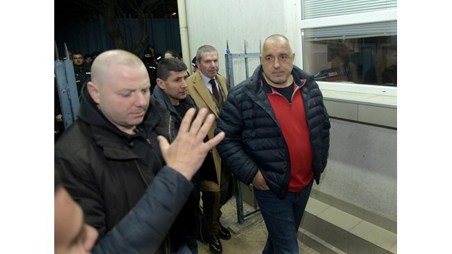 21 hours of the detained Boyko Borisov, described by lawyer Menkov