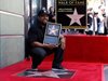 Рапърът и актьор Айс Кюб получи звезда
на Холивудската алея на славата (Видео)
