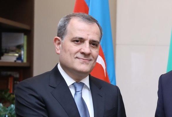 Външният министър на Азербайджан Джейхун Байрамов. Снимка правителствена пресслужба