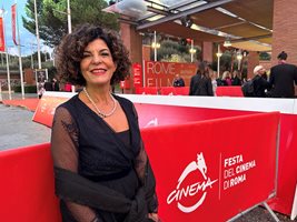 Българо-италианката Дориана Леондеф блесна с премиера и награда на фестивала в Рим