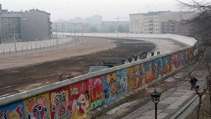 Стената е граница повече от 28 години