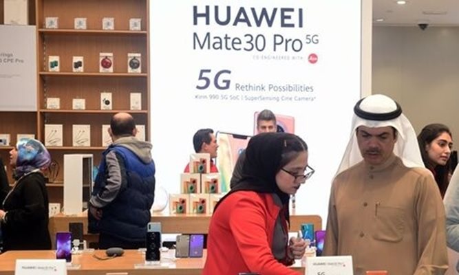 „Хуауей" представи в Кувейт ново поколение 5G смартфон