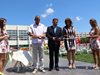 Откриха обновен басейн в Търново, 
кметът преряза лентата