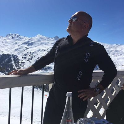Ските също са сред многото хобита на Алексиев. Кадърът е от Алпите през 2016 г.