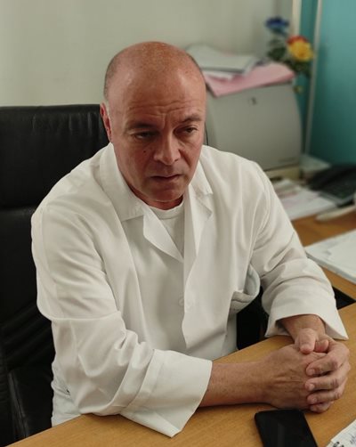 Директорът на медицинския център в Раковски д-р Иван Попов.