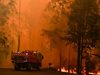 Огромният пожар до Сидни изпепели над 70 000 хектара земя (Снимки)