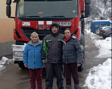 Спасиха семейство, блокирано без ток и храна от дни край Габрово