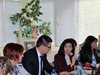 Кунева в Пазарджик: Няма да има повече пари за учените от предвиденото