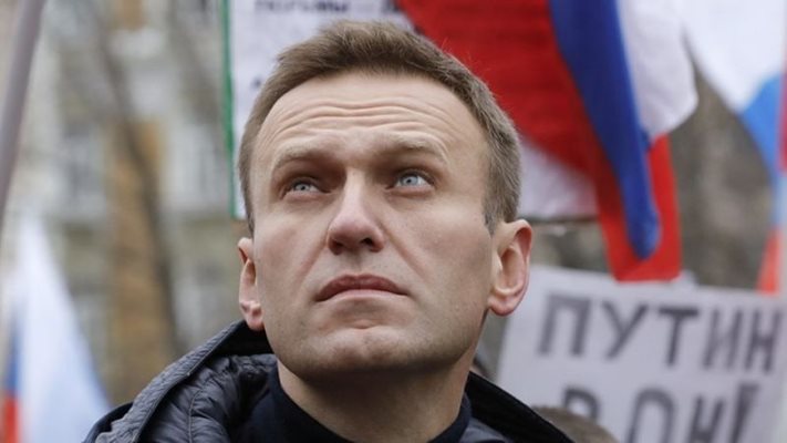 Арестуваха адвокат на Навални в Москва