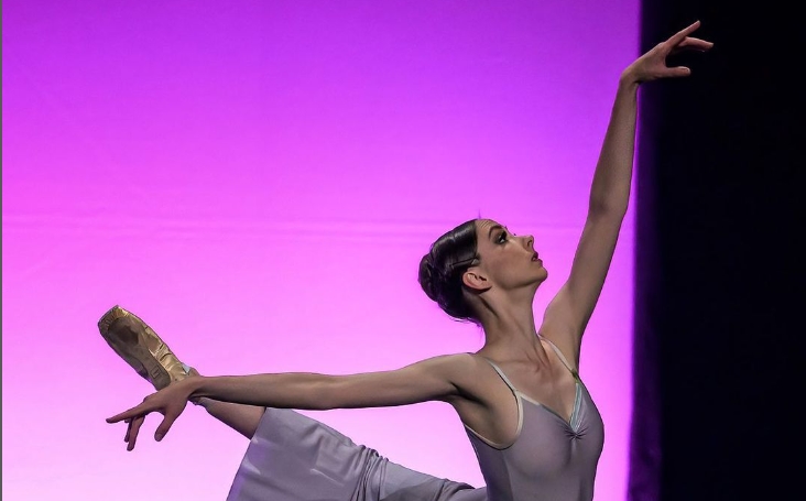 Украинска балерина бяга от войната, за да стъпи отново на сцена (Видео, снимки)