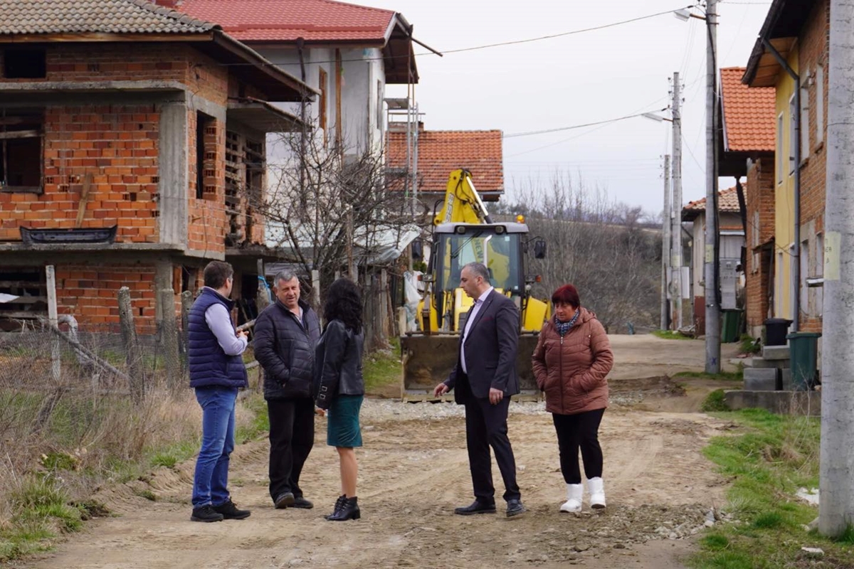 Община Разлог подобрява благоустройството на улица “Петър Берон” в село Бачево