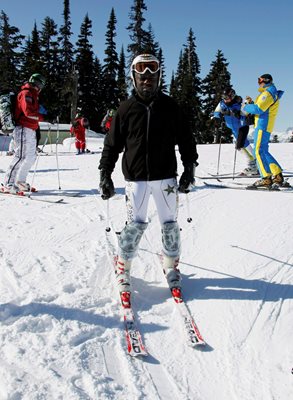 Кваме Нкрумах-Ачеампонг бе атракция в алпийските ски