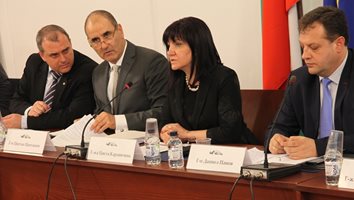 Цветанов: Част от глобите на пътя ще отиват в общините (Обзор)