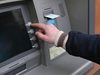 Специалисти показаха как може да се обере банкомат с дрелка и устройство за $15