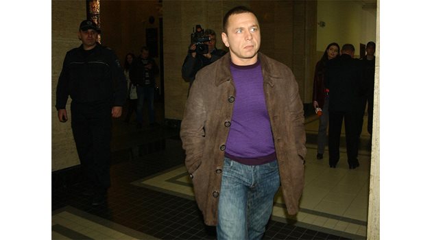 СВИДЕТЕЛ: Димитър Вучев-Демби е само един от бандитите, които дават показаия срещу Златко Баретата. 

