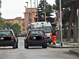 Италианските санитарни власти изолираха зоната с над 700 жители в Мондрагоне. СНИМКИ: Авторката