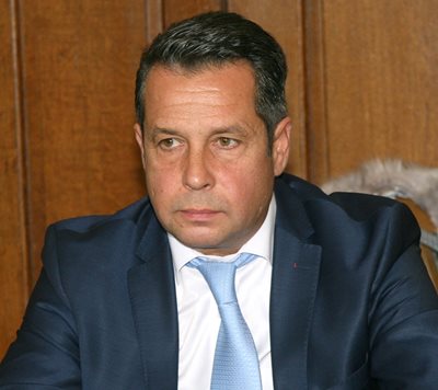 Зам.-кметът Тодор Чонов ще е председател на комисията за избор на управител на новото предприятие. 