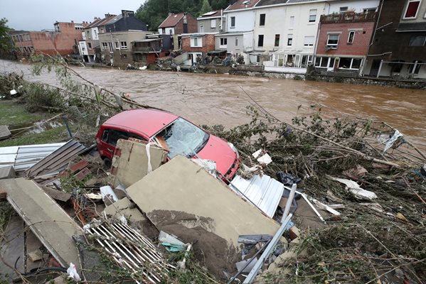 Това са кадри от щетите в Белгия след наводненията Снимки: Ройтерс