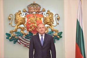 Президентът Румен Радев ще обяви във Велико Търново началото "Българската Коледа"