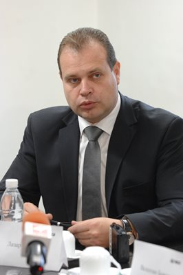 Лазар Лазаров, шеф на пътната агенция