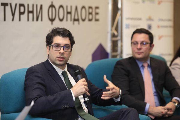 Вицепремиерът Атанас Пеканов на конференцията на КРИБ и "24 часа" относно парите по плана за възстановяване и европейските фондове