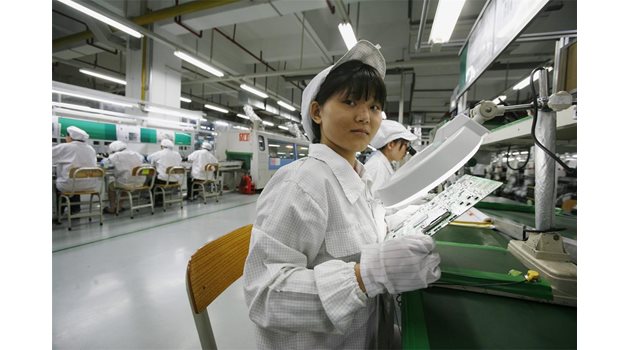 ЗА 1 ДОЛАР: Китайският народ стана фабриката на света не само заради ниските доходи, но и заради добрата си организация.